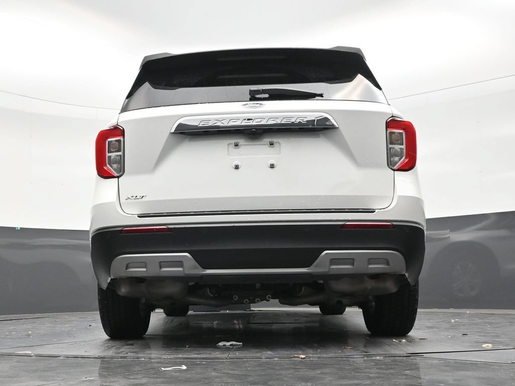 Used 2023 Ford Explorer XLT w/ Equipment Group 202A RWD image 23