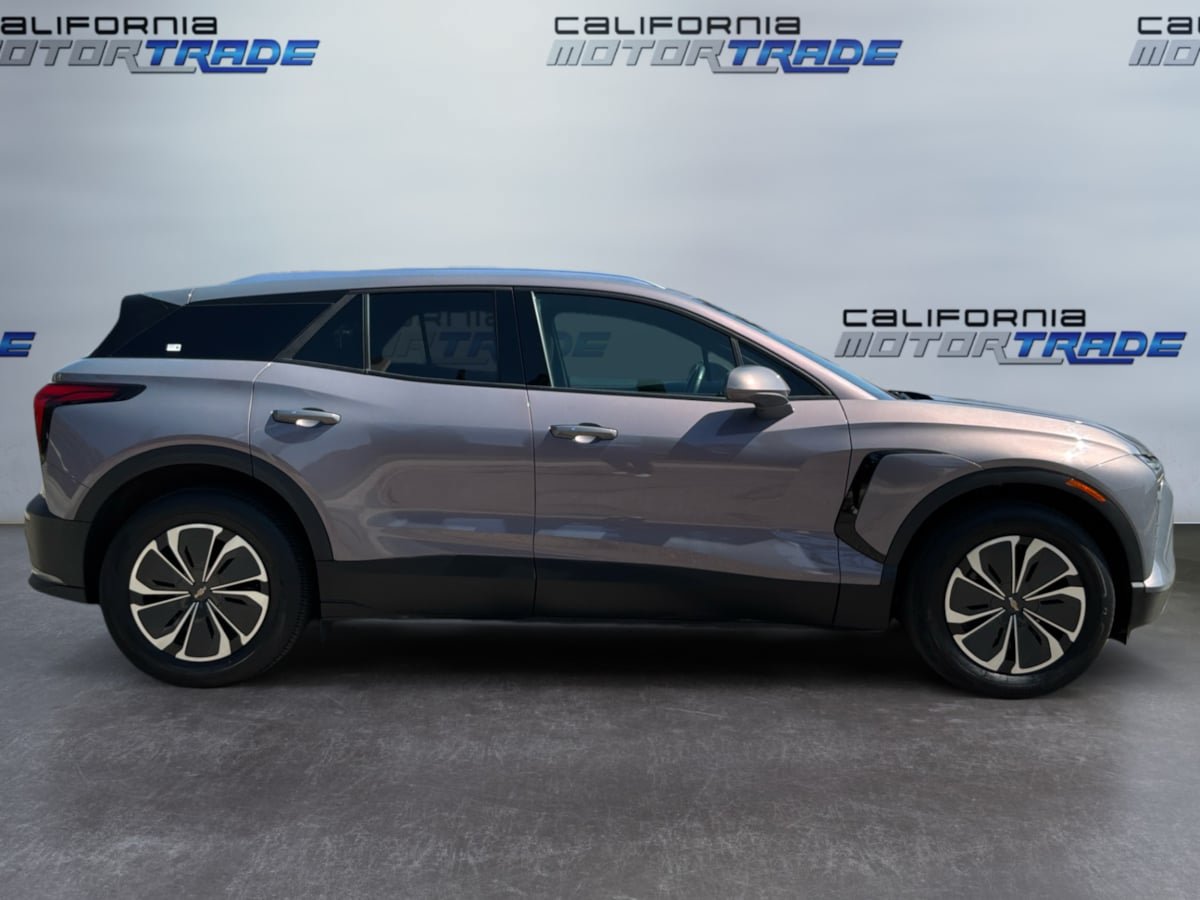 Used 2024 Chevrolet Blazer EV LT AWD/4WD image 4