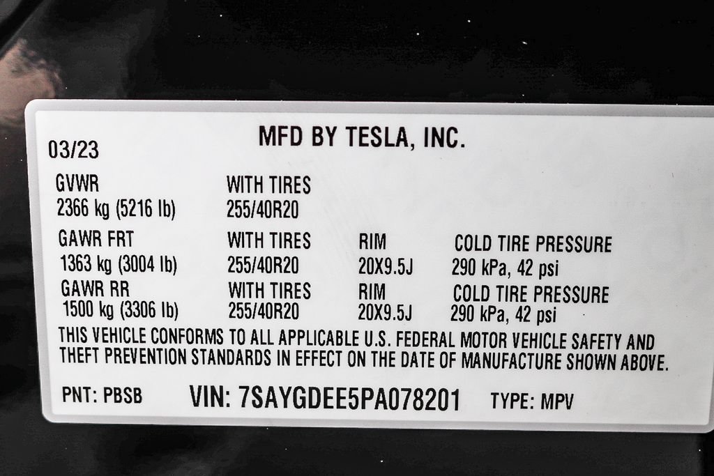 Used 2023 Tesla Model Y AWD image 30