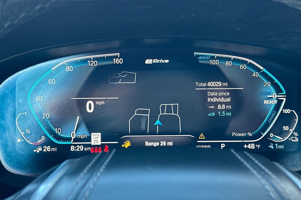 Used 2023 BMW 530e w/ Convenience Package image 28