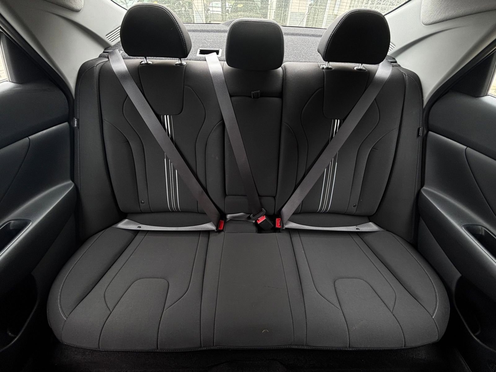 Used 2025 Hyundai Elantra SEL image 45