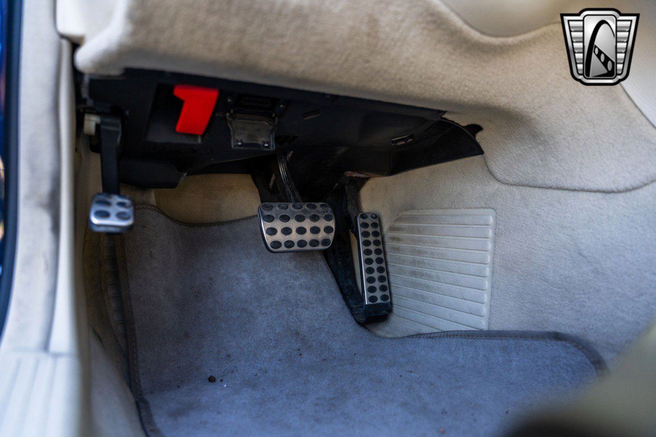 Used 2006 Mercedes-Benz CLK 350 Cabriolet image 17