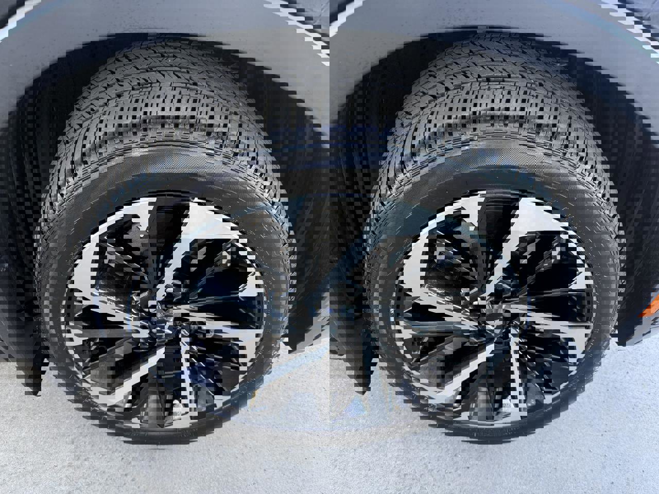 Used 2024 Mitsubishi Outlander SEL image 50