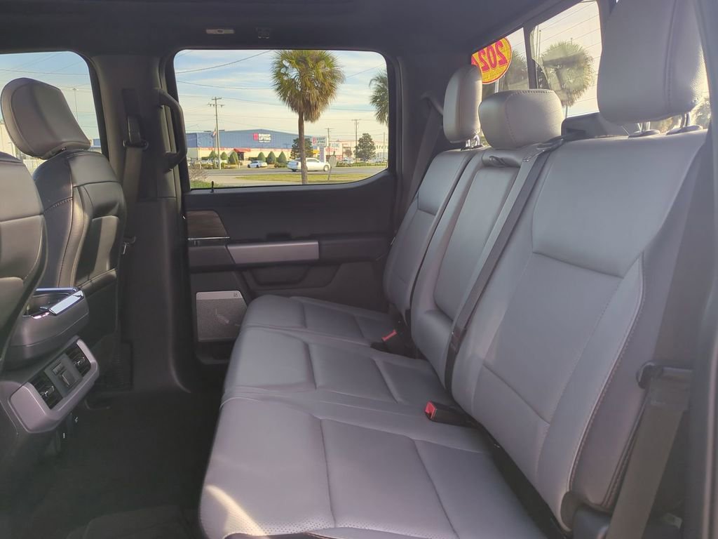 Used 2024 Ford F150 Lightning Lariat image 15