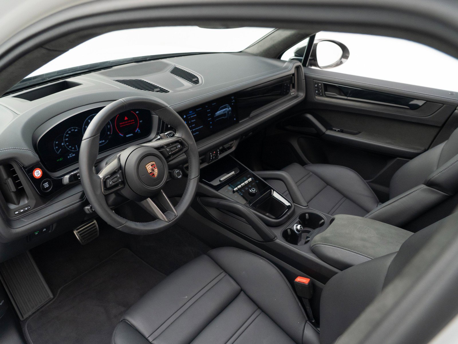 Certified 2026 Porsche Cayenne GTS image 4
