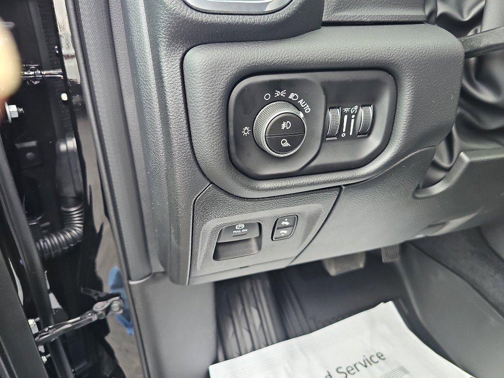New 2026 RAM 1500 Laramie w/ Sport Appearance Package image 32