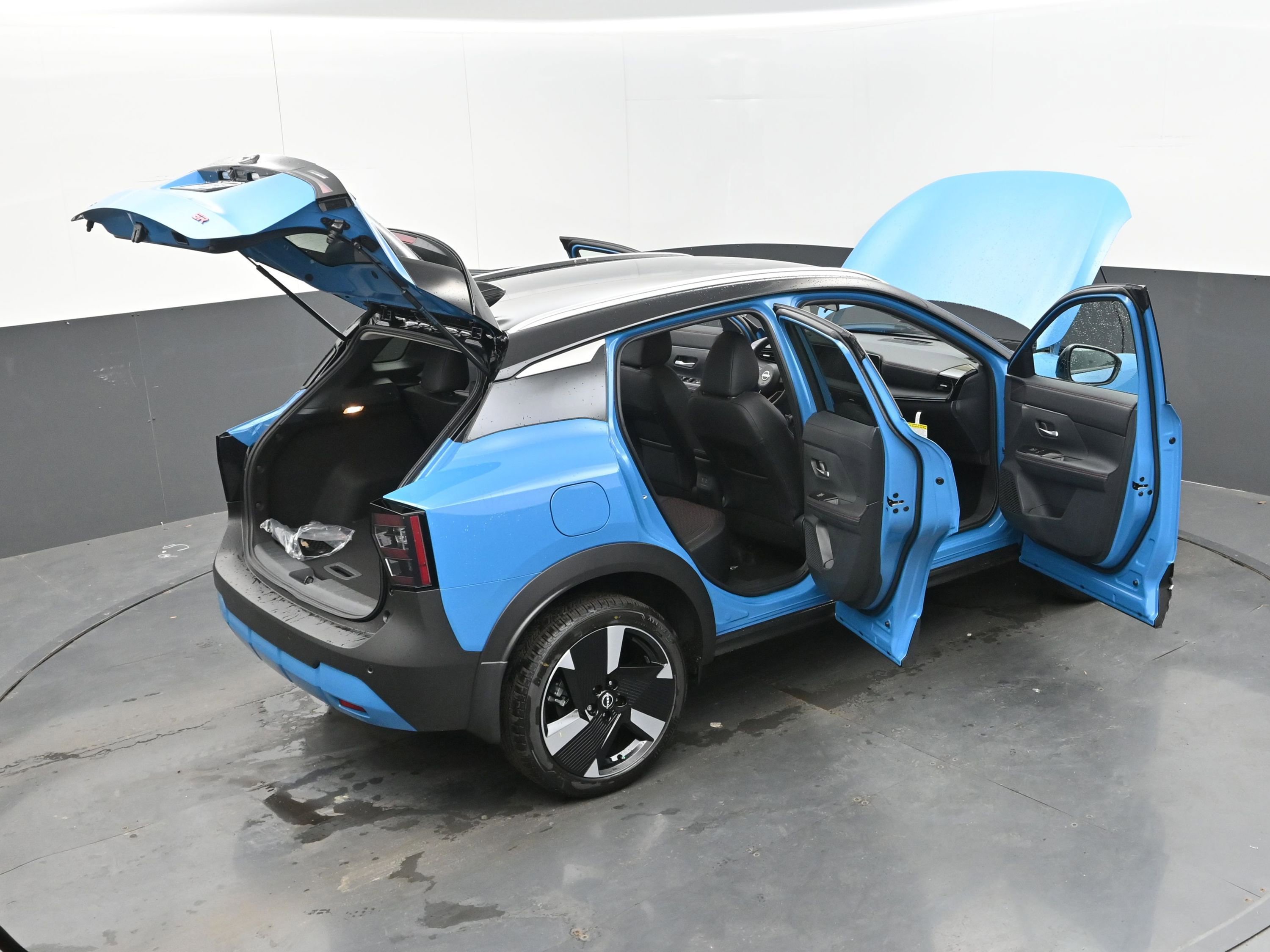 New 2025 Nissan Kicks SR image 44