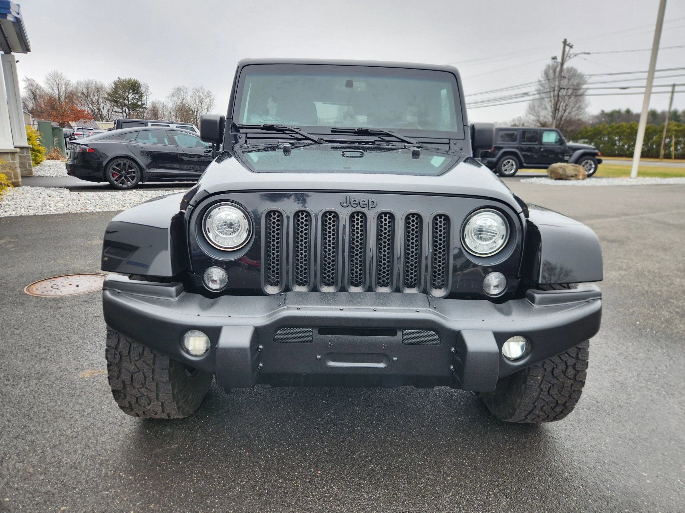 Used 2017 Jeep Wrangler Unlimited Sahara AWD/4WD image 28