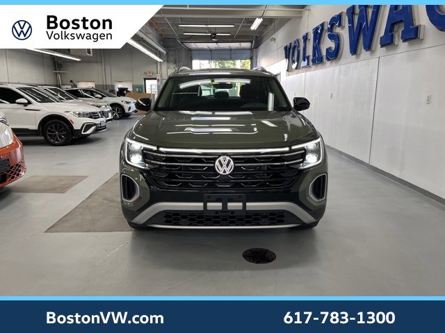New 2026 Volkswagen Atlas Peak Edition image 6