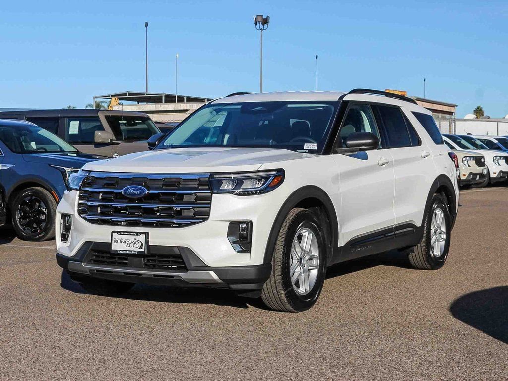 New 2026 Ford Explorer Active w/ Active Comfort Package RWD image 3