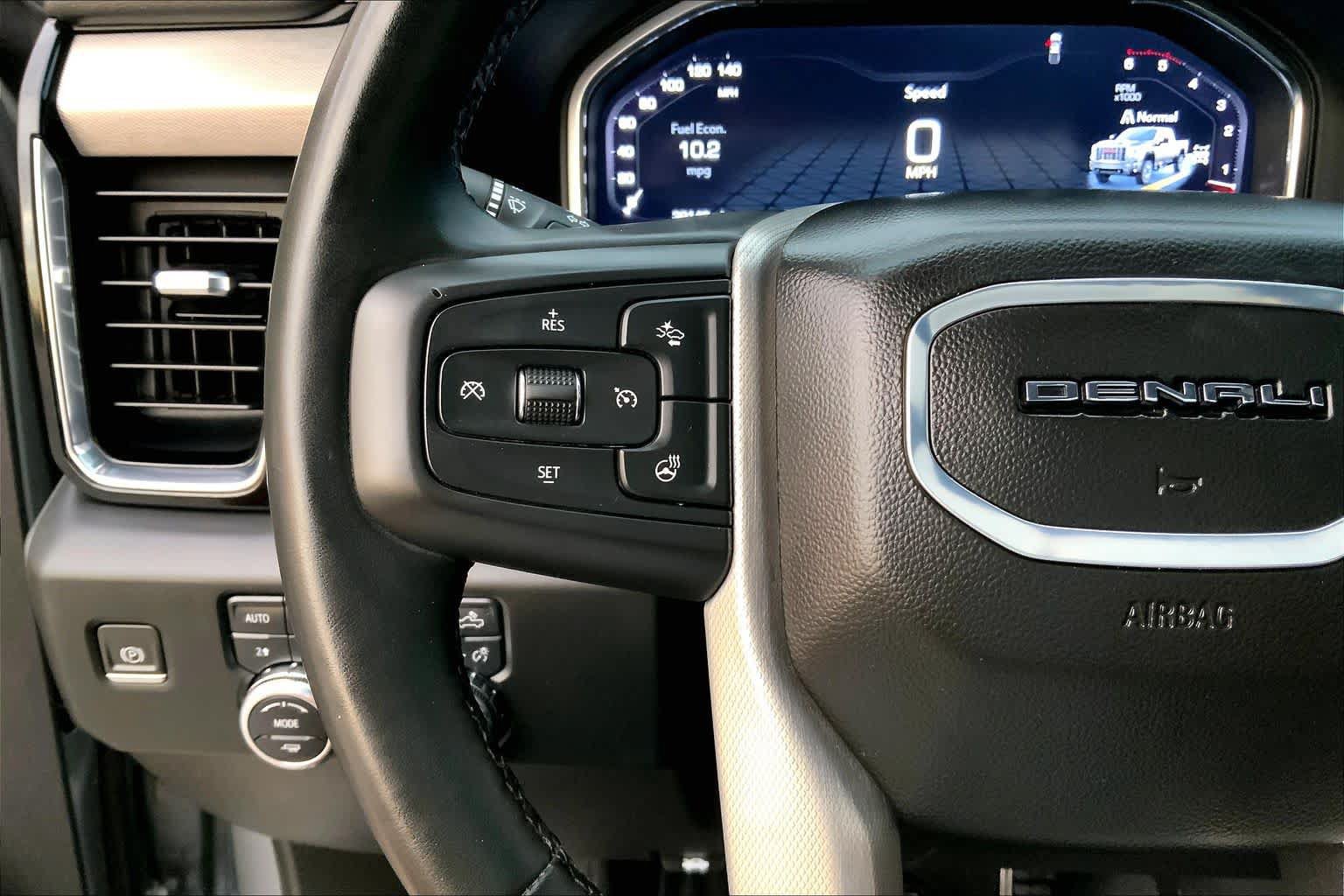Used 2024 GMC Sierra 2500 Denali w/ Denali Reserve Package AWD/4WD image 24