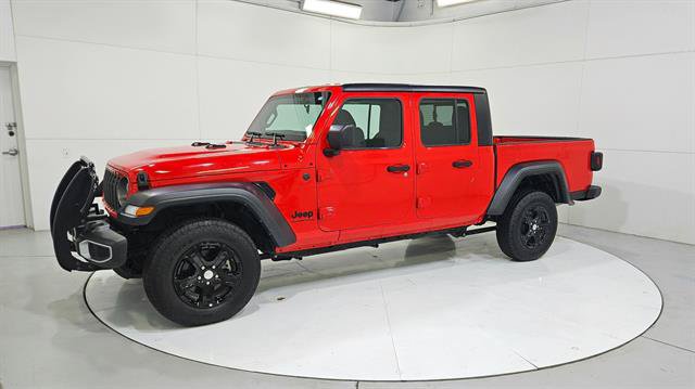 Used 2024 Jeep Gladiator Sport AWD/4WD image 3
