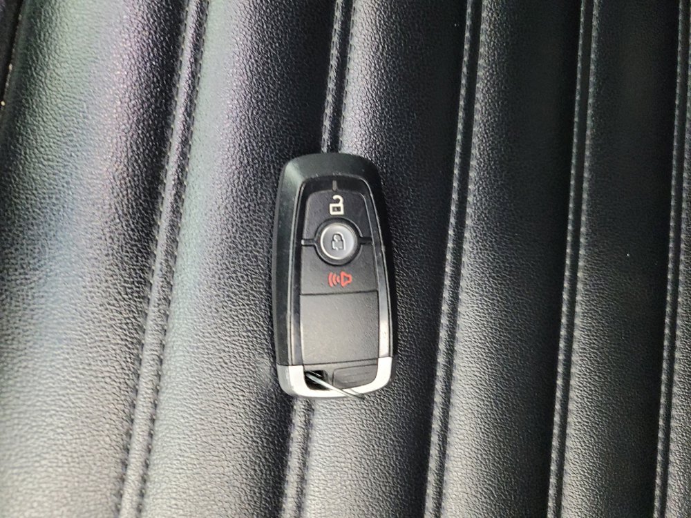 Used 2020 Ford Edge SEL AWD/4WD image 32