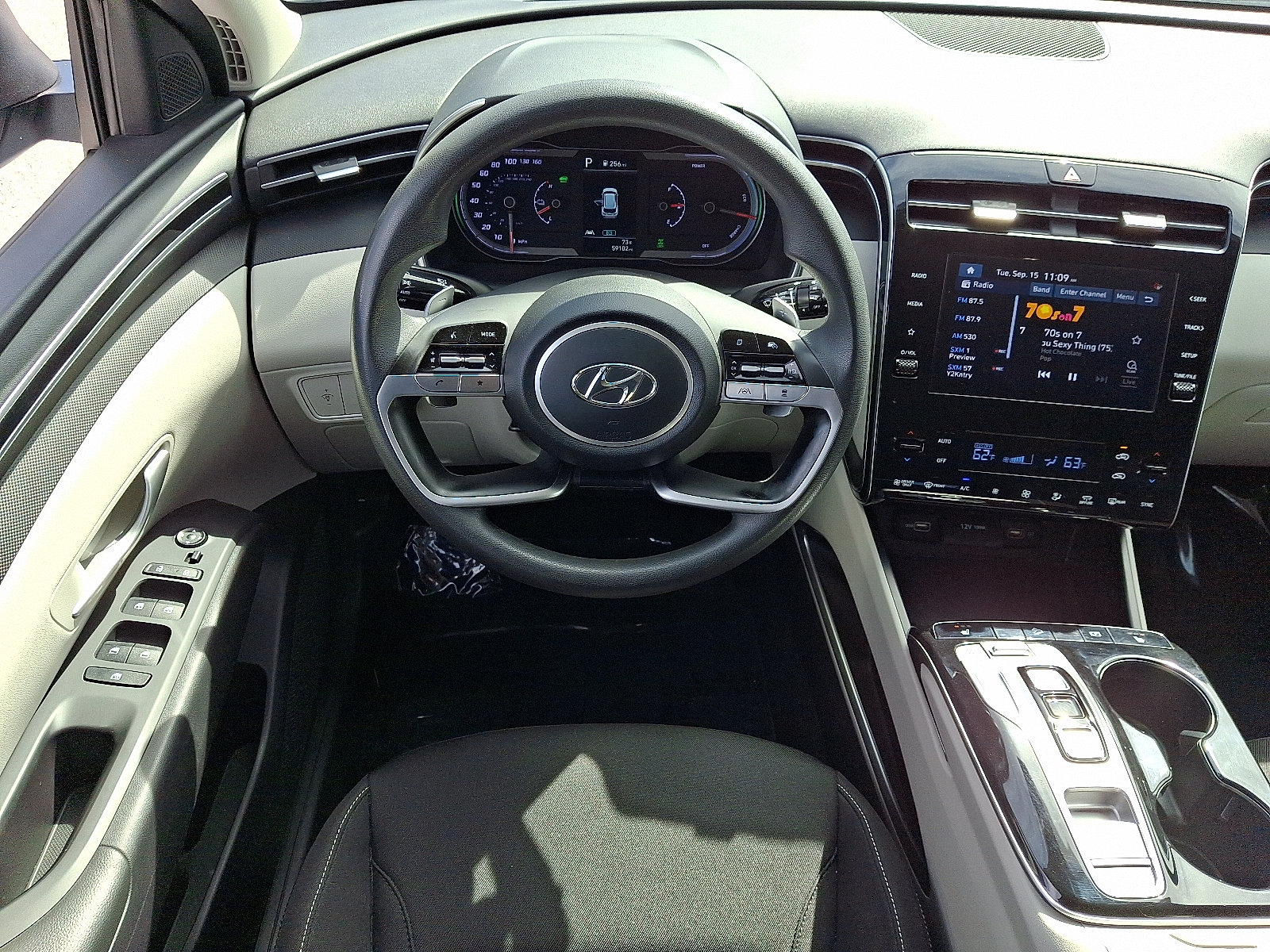Used 2022 Hyundai Tucson Blue w/ Cargo Package AWD/4WD image 11