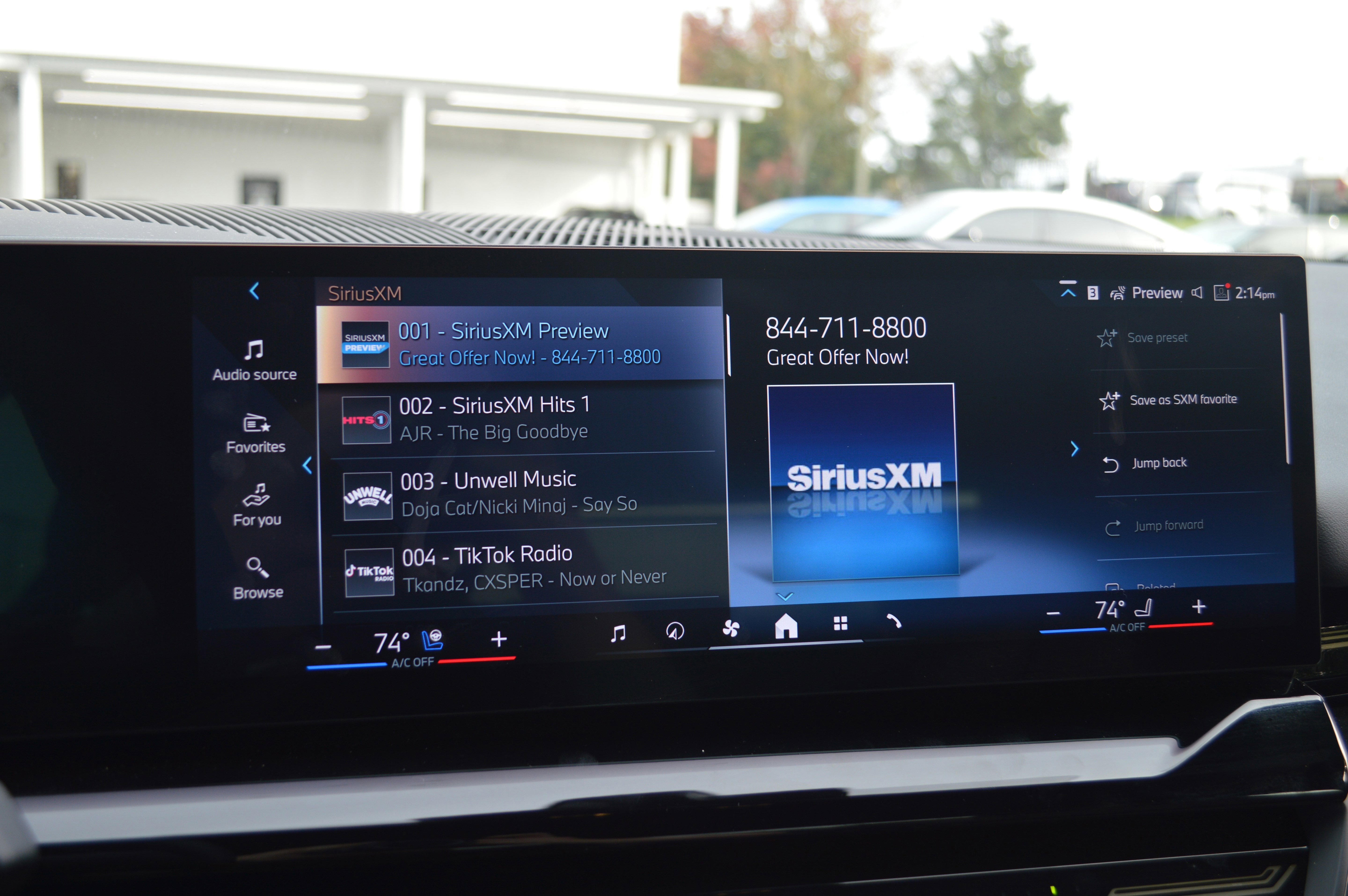 Used 2025 BMW 530i xDrive w/ Premium Package image 18