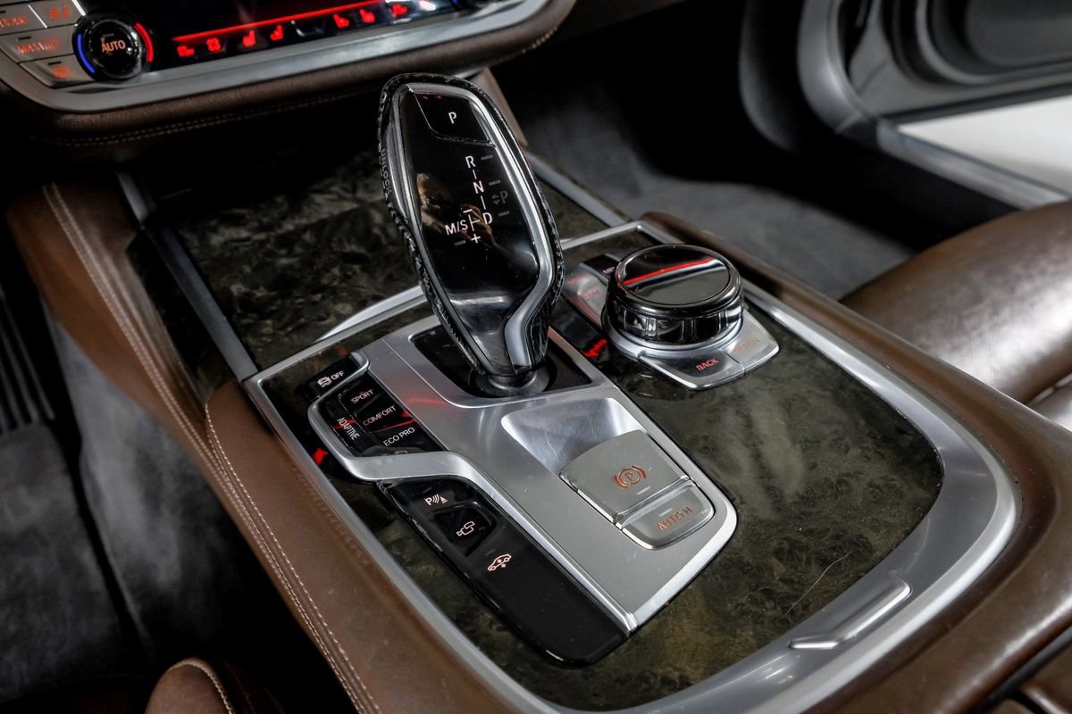 Used 2017 BMW 740i xDrive image 22