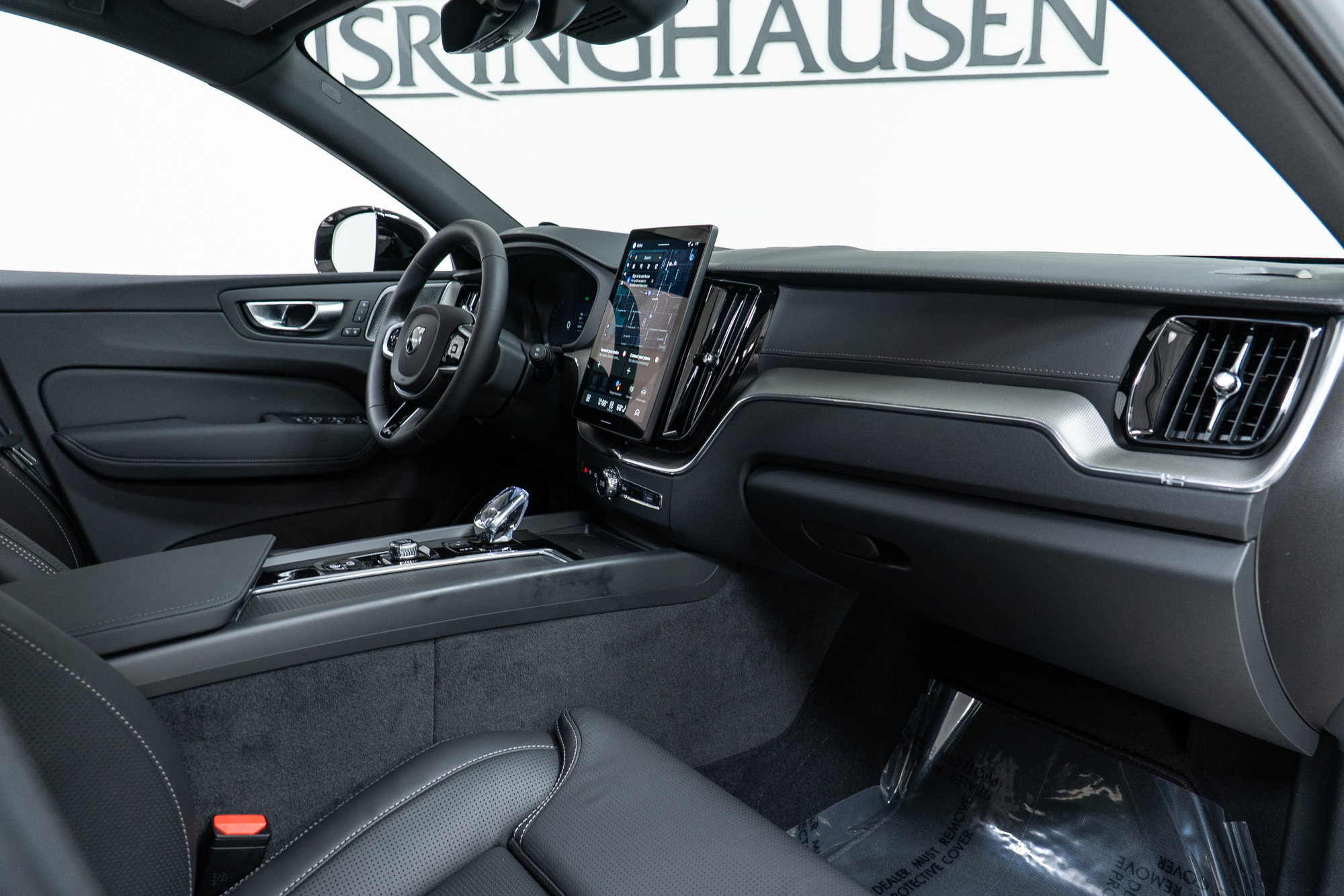 New 2026 Volvo XC60 B5 Ultra w/ Climate Package image 21