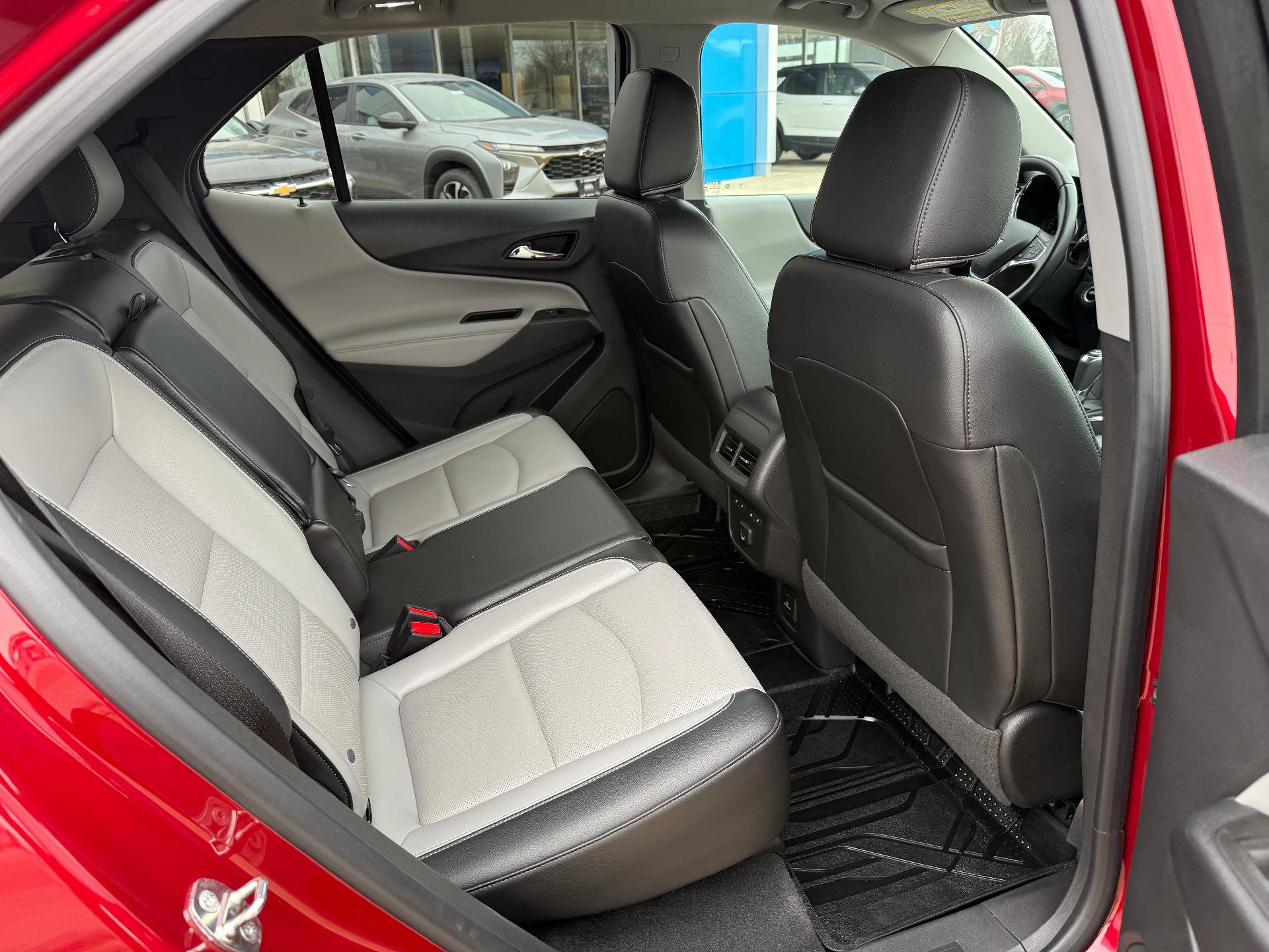Used 2020 Chevrolet Equinox Premier image 10