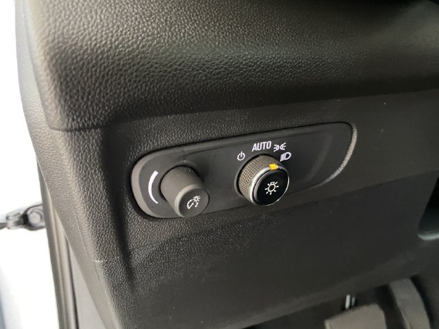 Used 2023 Buick Envision Essence AWD/4WD image 23