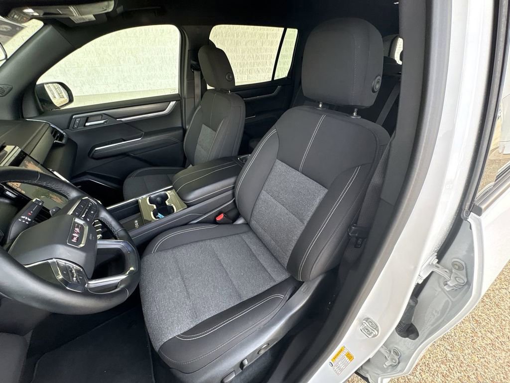 Certified 2025 GMC Acadia Elevation image 19