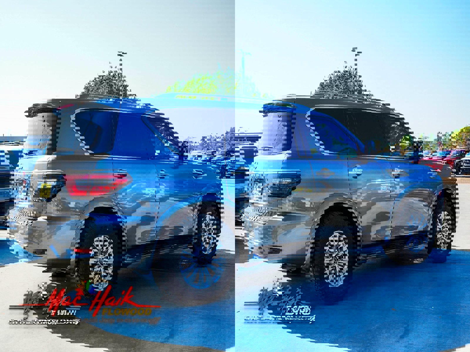 Used 2023 Nissan Armada SV image 7