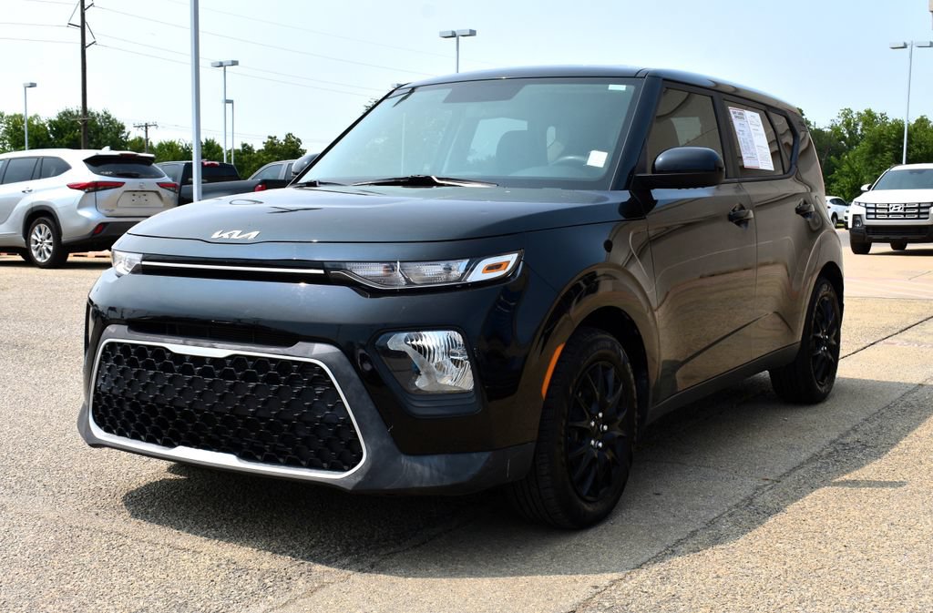 Used 2022 Kia Soul LX