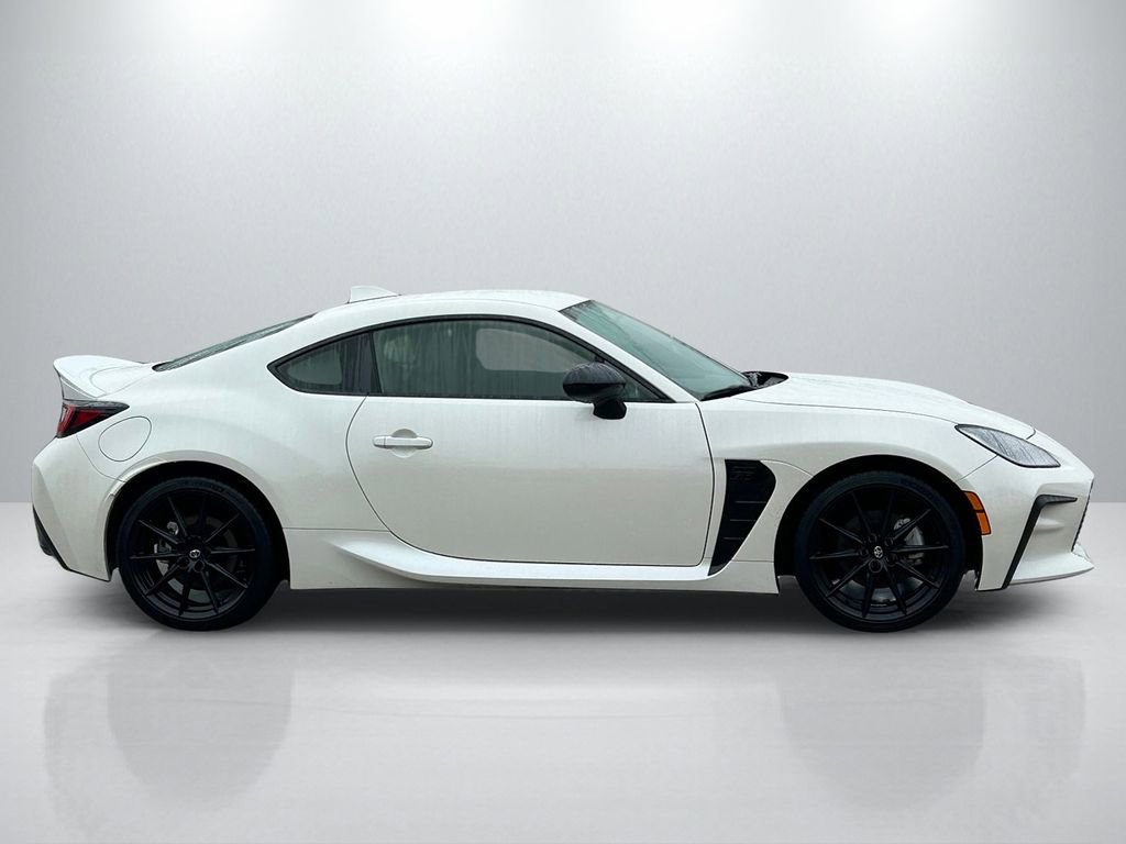 Certified 2023 Toyota GR86 Premium image 4