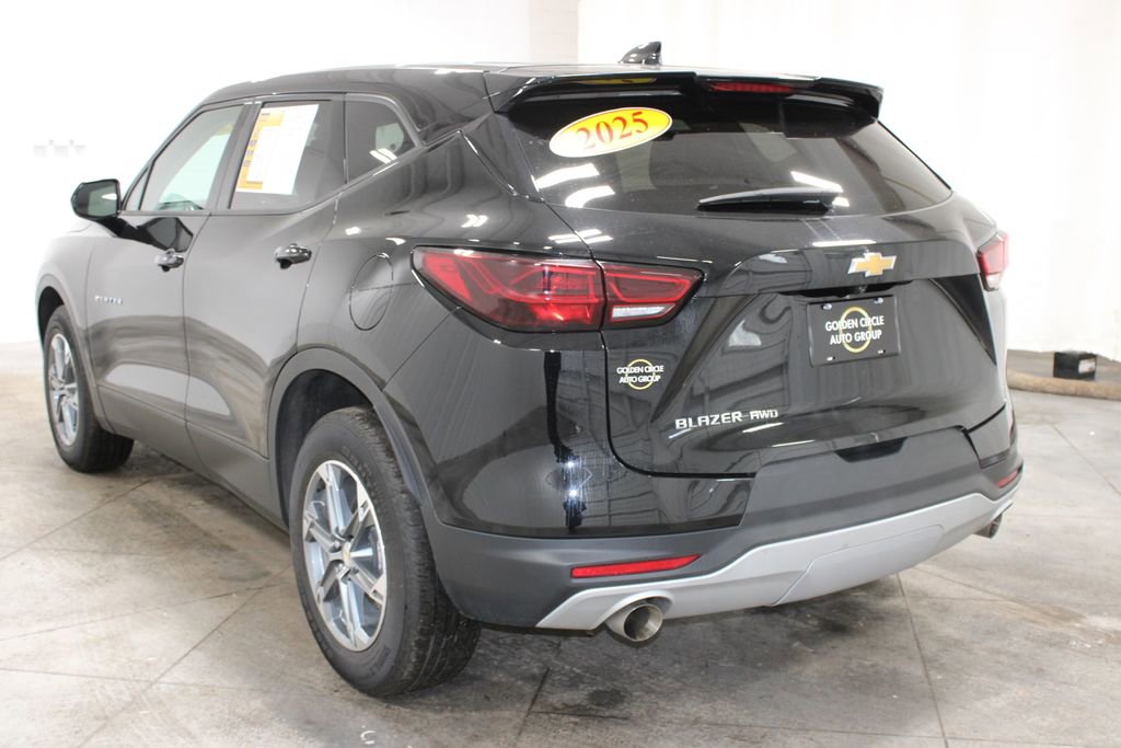 Used 2025 Chevrolet Blazer LT image 7