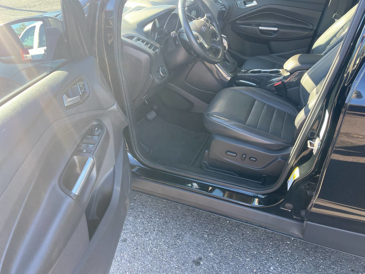 Used 2016 Ford Escape Titanium w/ Equipment Group 301A image 14