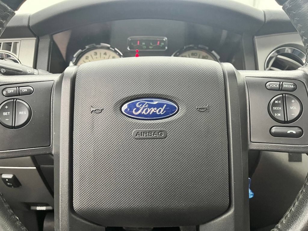 Used 2014 Ford Expedition Limited w/ Equipment Group 301A AWD/4WD image 23