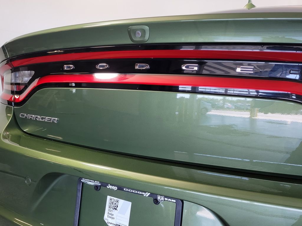 Used 2021 Dodge Charger SXT w/ Plus Group RWD image 8