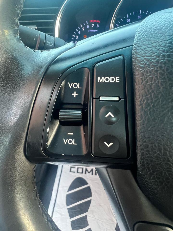 Used 2012 Kia Optima EX FWD image 16
