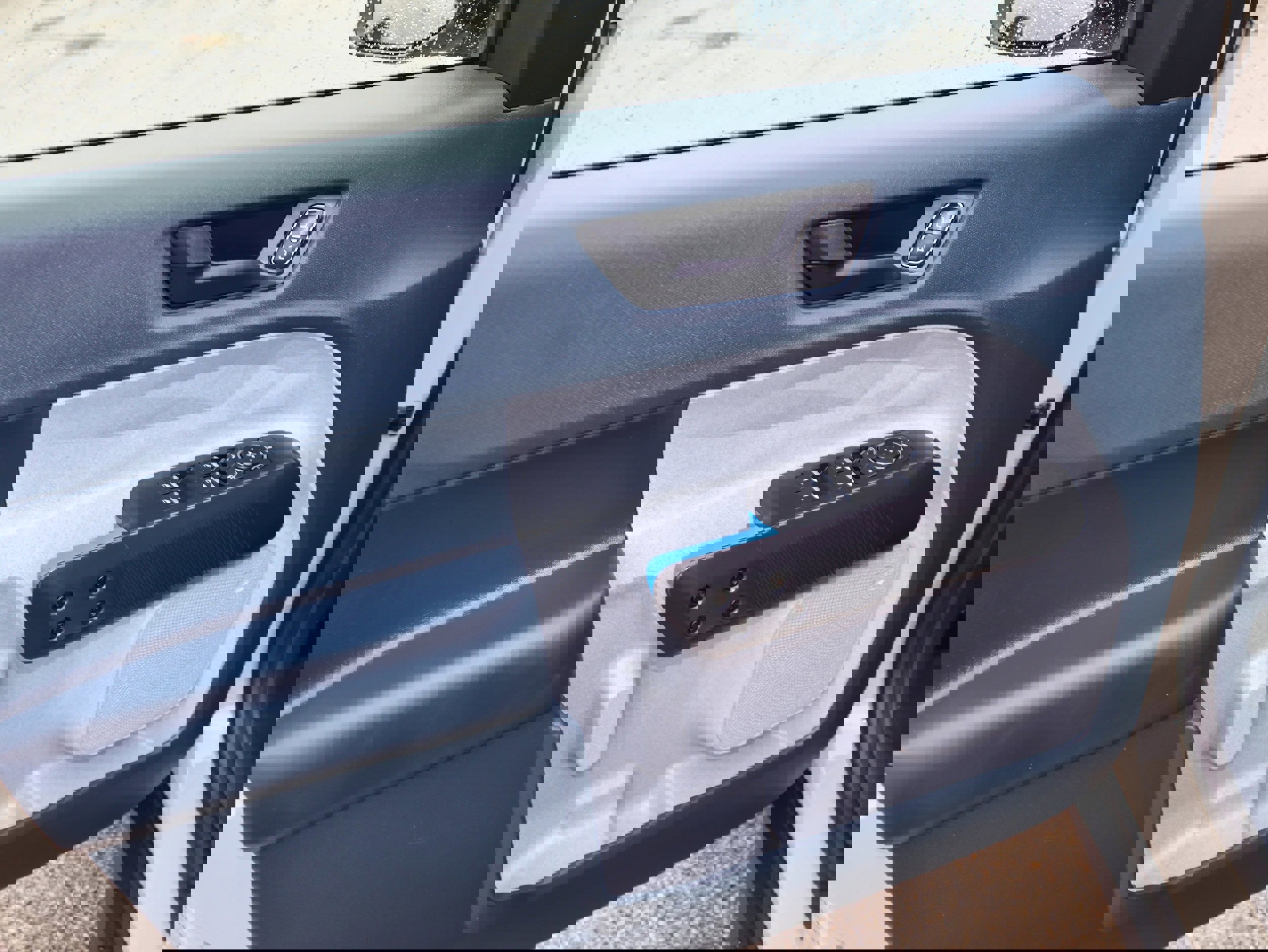 Used 2025 Ford Maverick XLT image 12