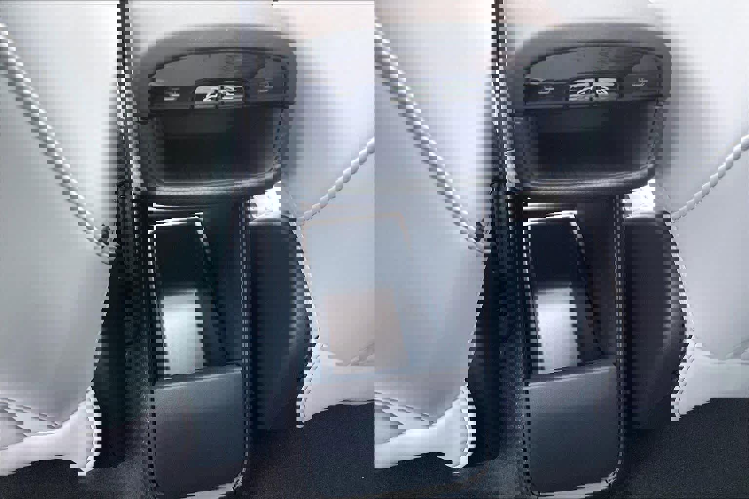 New 2026 Volvo EX30 Ultra image 16