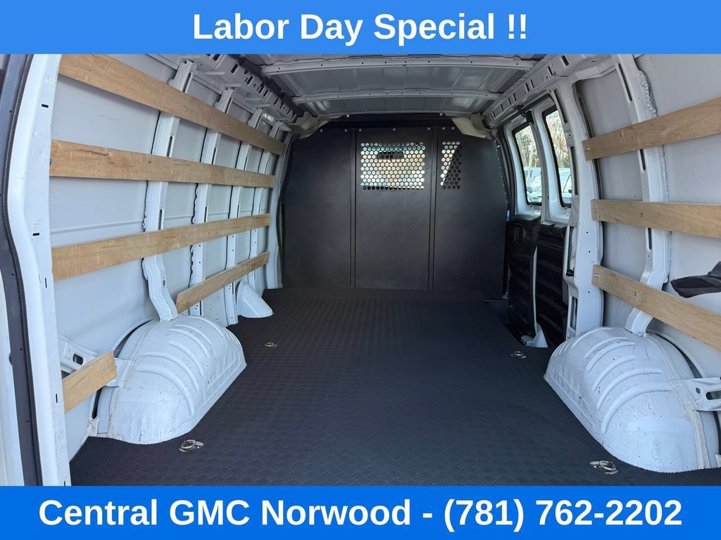Used 2025 GMC Savana 2500 w/ Driver Convenience Package RWD image 13