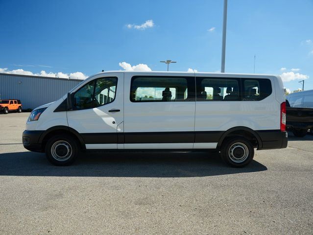 Used 2022 Ford Transit 350 XL image 4