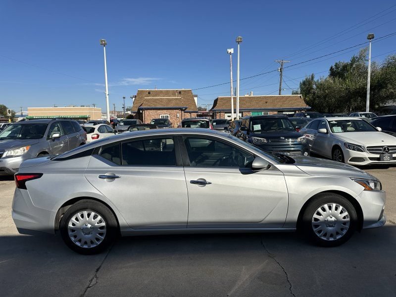 Used 2020 Nissan Altima 2.5 S FWD image 8