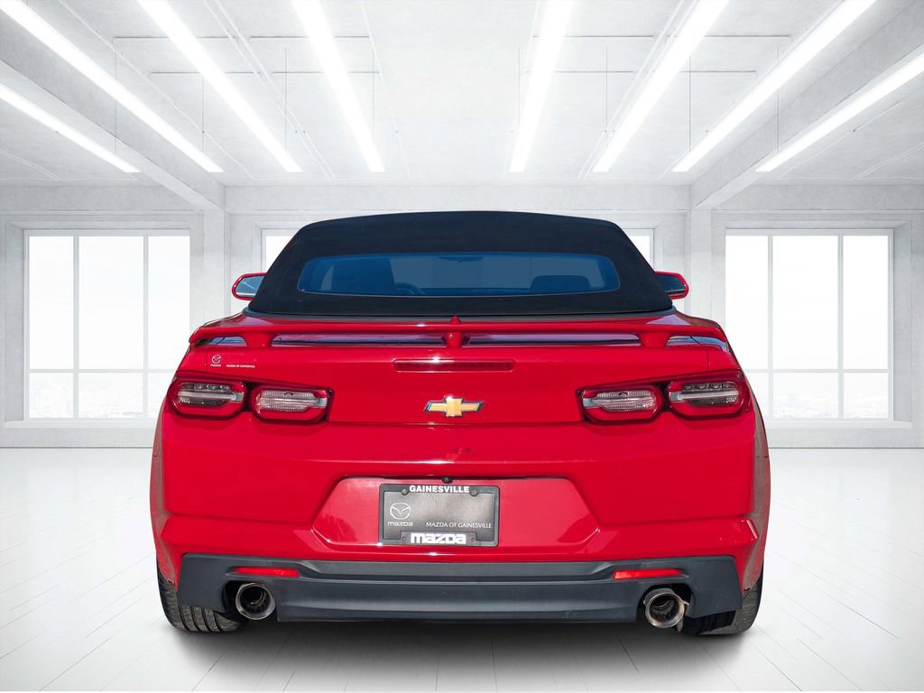 Used 2020 Chevrolet Camaro LT RWD image 4