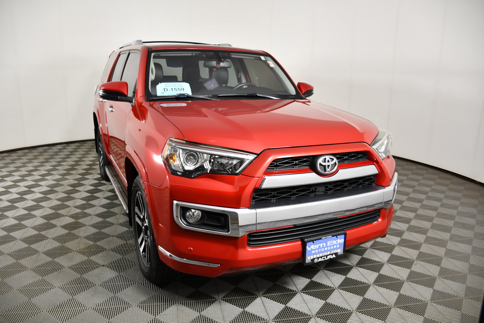 Used 2018 Toyota 4Runner Limited w/ Convenience Package AWD/4WD image 3