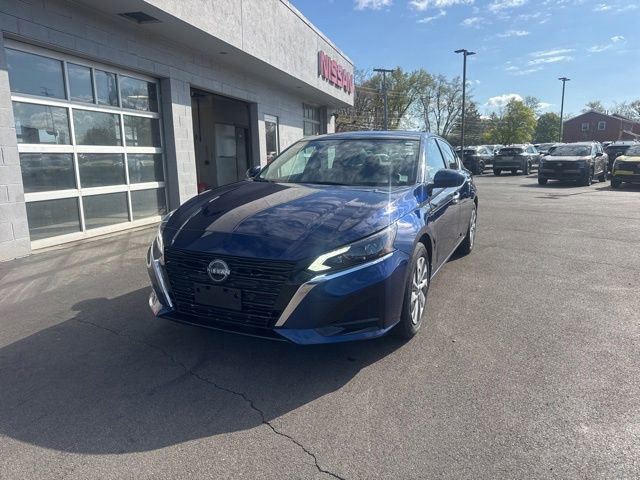 Used 2023 Nissan Altima 2.5 S FWD image 5