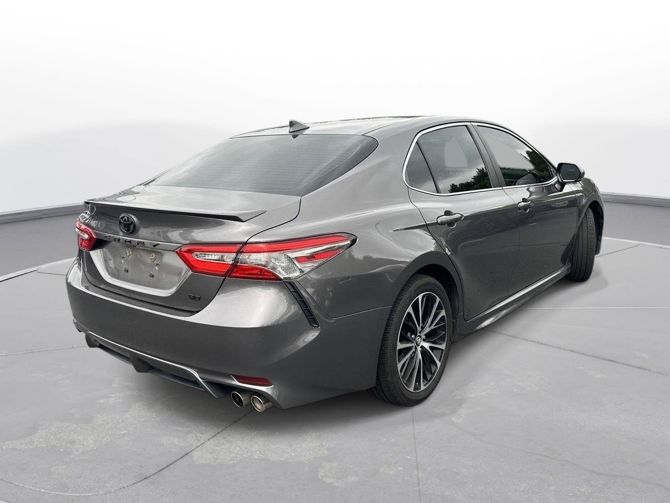 Used 2018 Toyota Camry SE w/ Audio Package FWD image 6