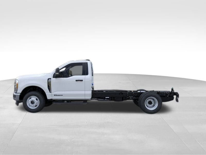 New 2025 Ford F350 XL w/ XL Chrome Package AWD/4WD image 3