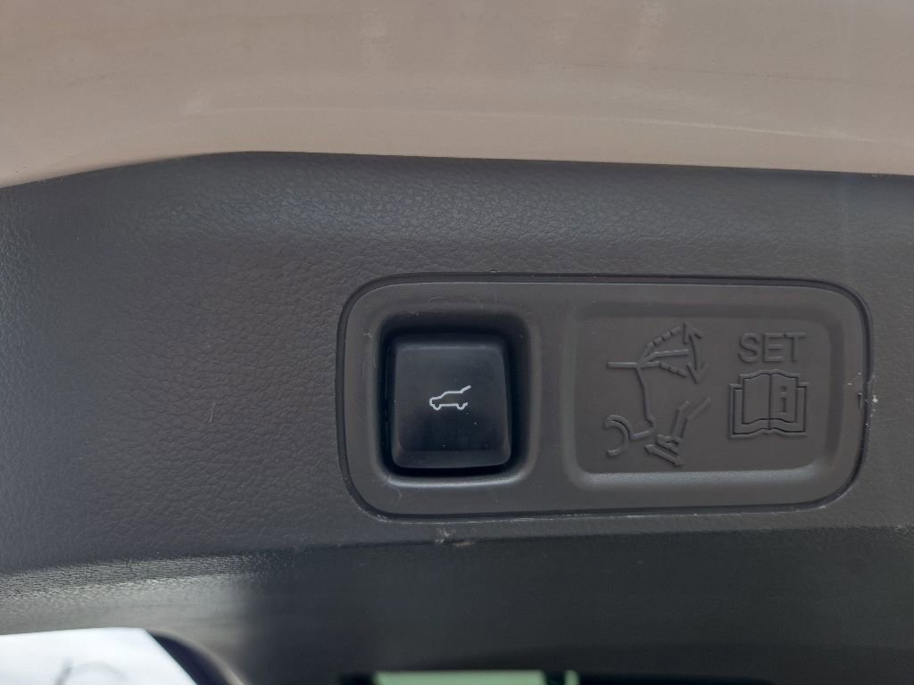 Used 2019 Ford Expedition Limited w/ Special Edition Package RWD image 15