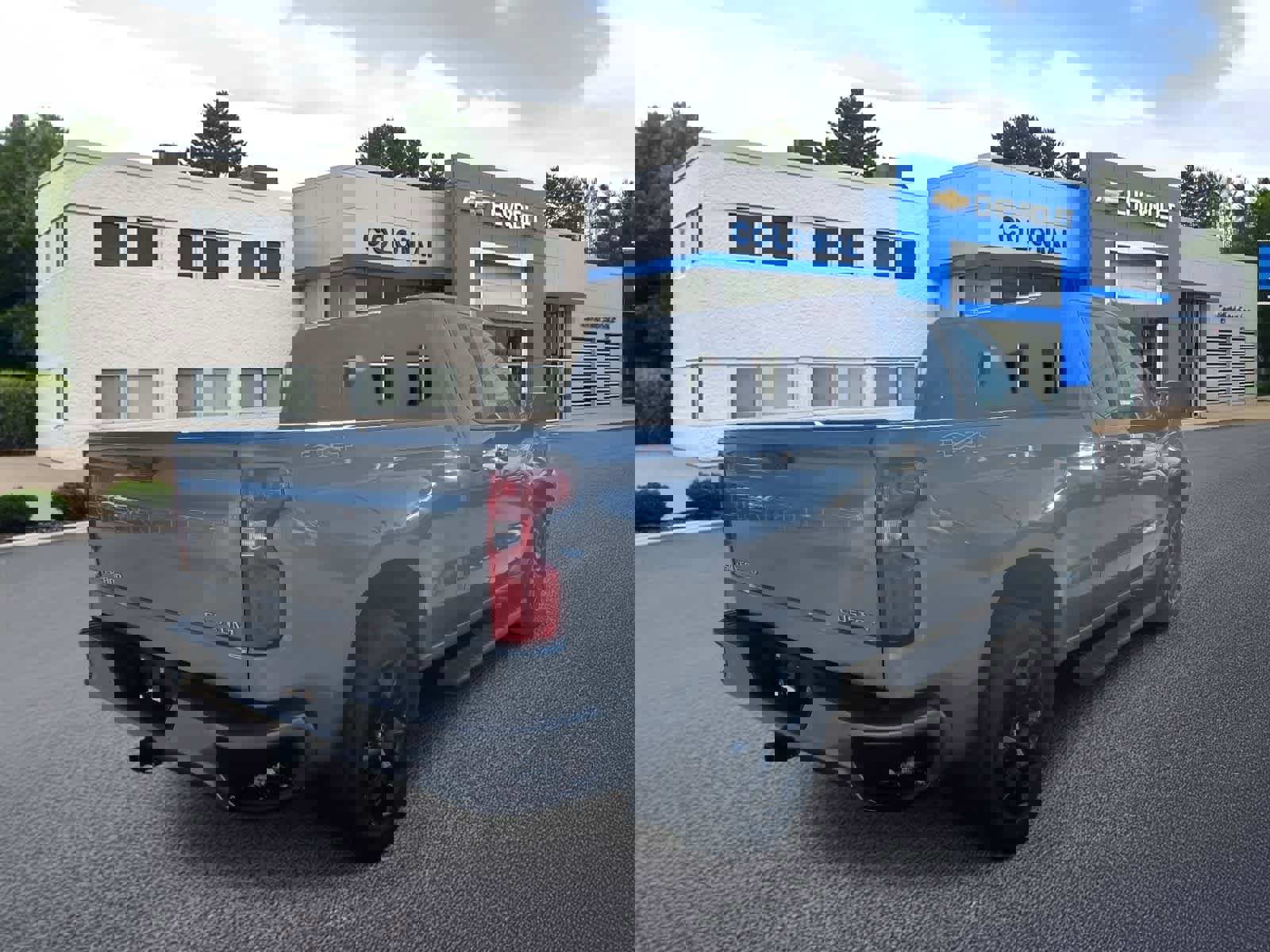 Used 2021 Chevrolet Silverado 1500 Custom image 4