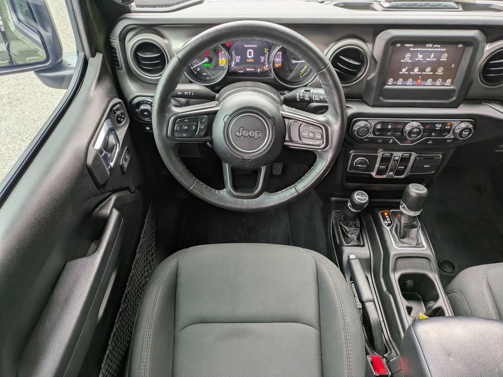 Used 2023 Jeep Wrangler Unlimited w/ Cold Weather Group AWD/4WD image 16