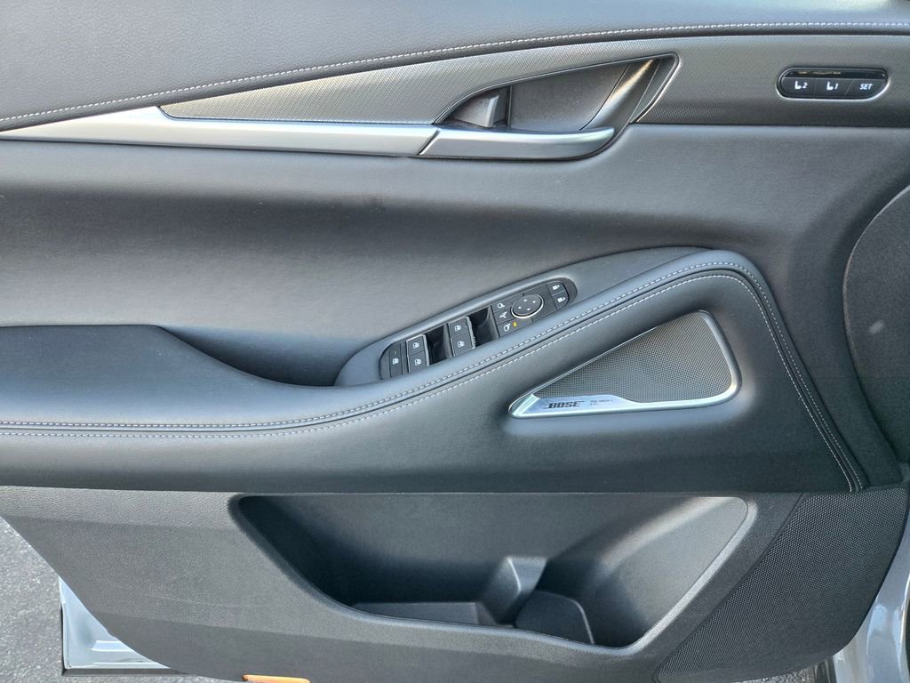 Certified 2025 INFINITI QX60 Luxe w/ Black Edition image 16