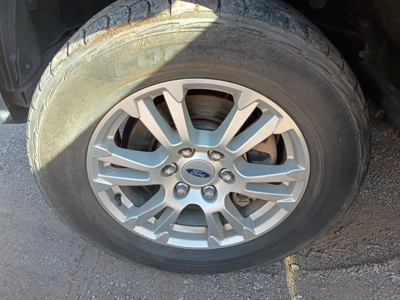 Used 2015 Ford F150 Lariat RWD image 26
