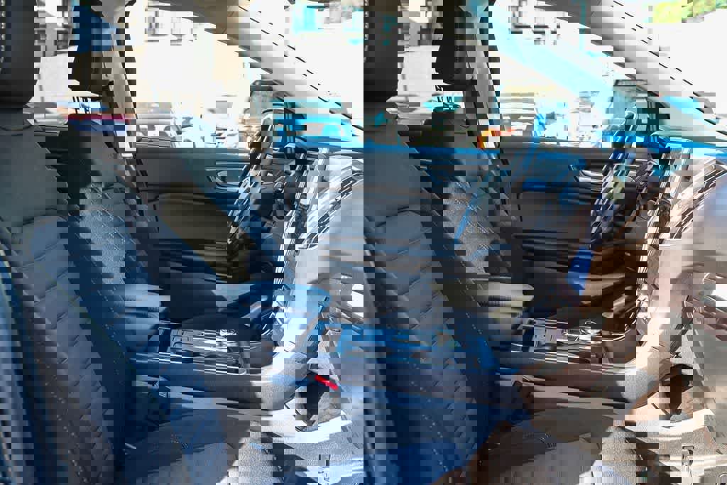 Used 2023 Ford Edge SE w/ Black Appearance Package image 16