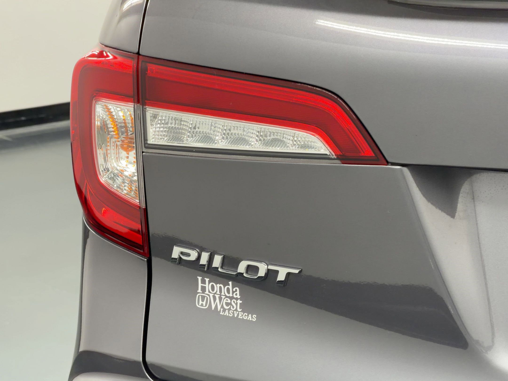 Certified 2021 Honda Pilot Special Edition image 13
