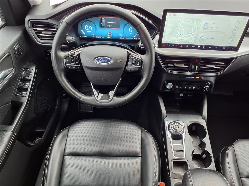 Used 2023 Ford Escape Platinum image 6